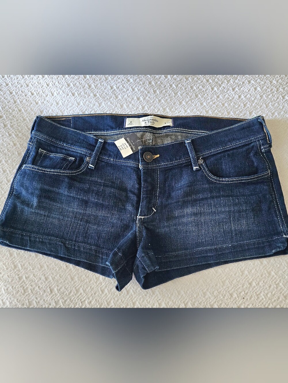 ✨ ABERCROMBIE & FITCH DENIM SHORTS NWT SIZE 8 ✨